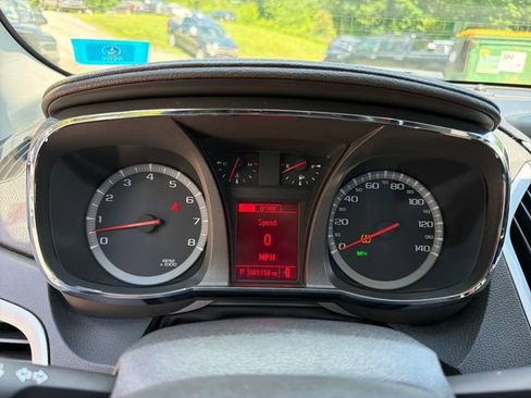 Used 2017 GMC Terrain SLT w/ Open Road Package AWD/4WD image 17