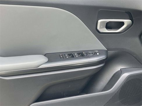 New 2025 Kia K4 LXS image 22