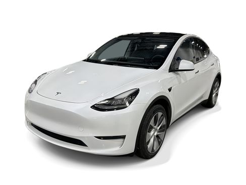 Certified 2023 Tesla Model Y AWD image 14