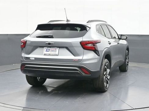 New 2026 Chevrolet Trax RS w/ Driver Confidence Package FWD image 11