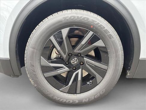 New 2026 Toyota C-HR AWD/4WD image 9