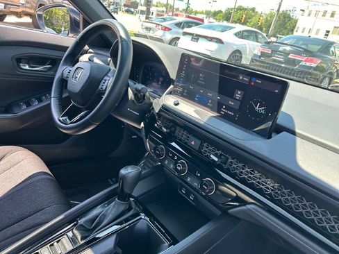 Used 2023 Honda Accord Sport image 27