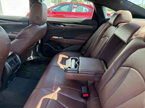 Used 2019 Buick LaCrosse Avenir w/ Driver Confidence Package II FWD image 8