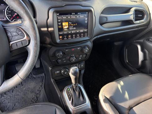 Used 2019 Jeep Renegade Limited w/ UConnect 8.4 Nav Group image 19