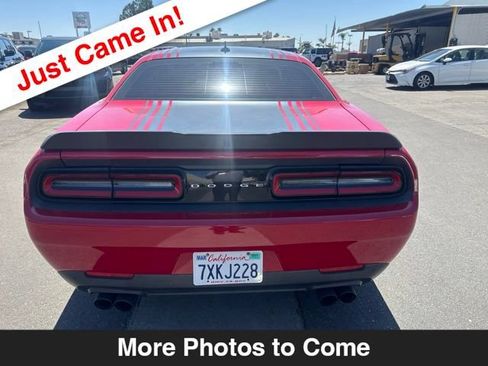 Used 2016 Dodge Challenger R/T RWD image 4
