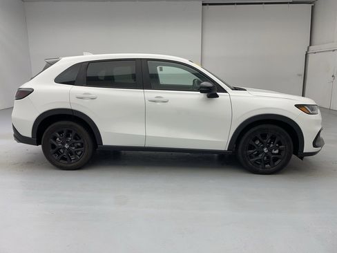 Used 2024 Honda HR-V Sport image 12