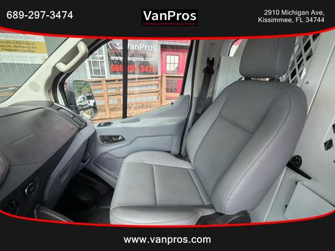 Used 2015 Ford Transit 250 130 Low Roof RWD image 11
