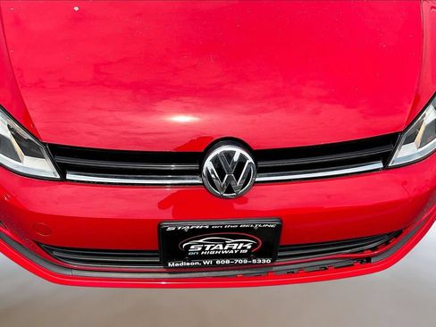 Used 2015 Volkswagen Golf TDI S FWD image 33