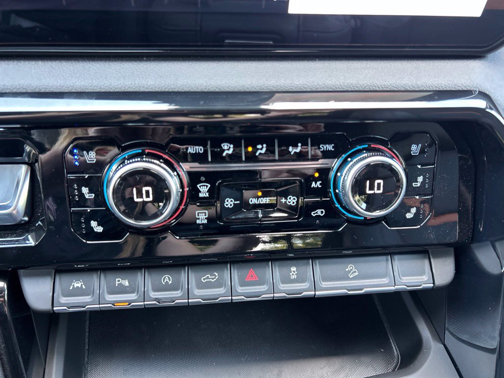 New 2026 GMC Sierra 1500 AT4 w/ Technology Package AWD/4WD image 54