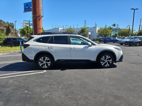 Used 2022 Subaru Outback Limited XT w/ Popular Package #2 AWD/4WD image 8