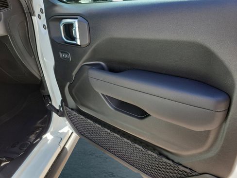 New 2026 Jeep Wrangler Willys AWD/4WD image 20