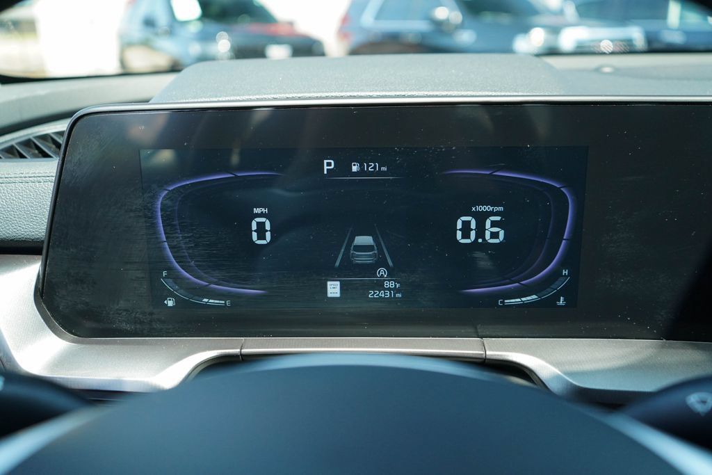 Used 2025 Kia Telluride S FWD image 27