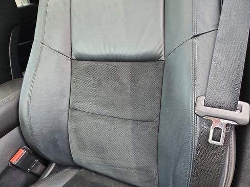 Used 2018 Jeep Grand Cherokee Altitude RWD image 13