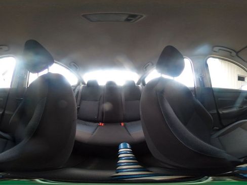 Used 2025 Nissan Versa SV image 41