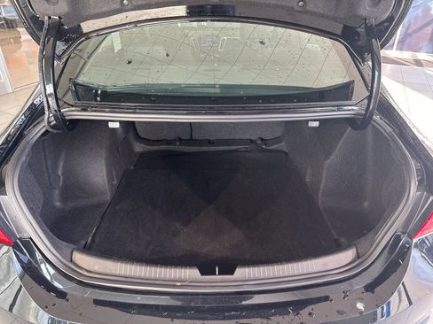 Used 2023 Chevrolet Malibu LT image 11