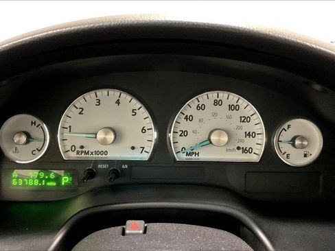 Used 2003 Ford Thunderbird image 20