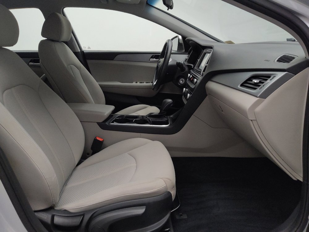Used 2018 Hyundai Sonata SE FWD image 21