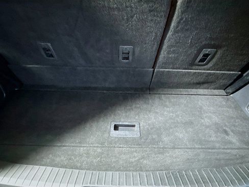 Used 2023 Ford Expedition Limited image 28