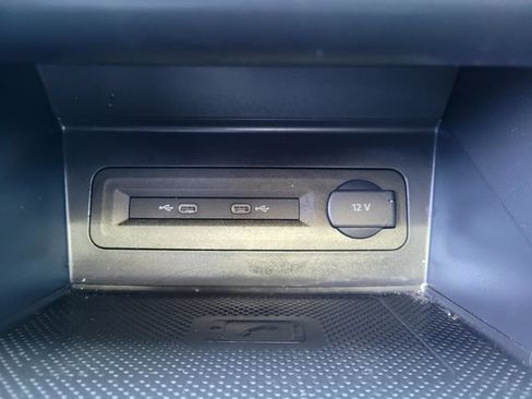 Used 2021 Volkswagen Atlas SE w/ Panoramic Sunroof Package FWD image 21