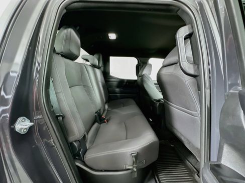 Certified 2025 Toyota Tacoma SR5 AWD/4WD image 25
