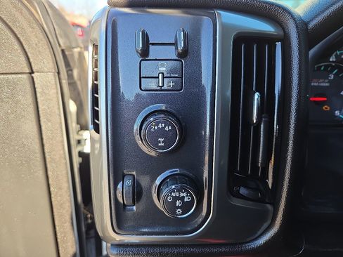 Used 2018 Chevrolet Silverado 2500 LT w/ LT Fleet Convenience Package image 21