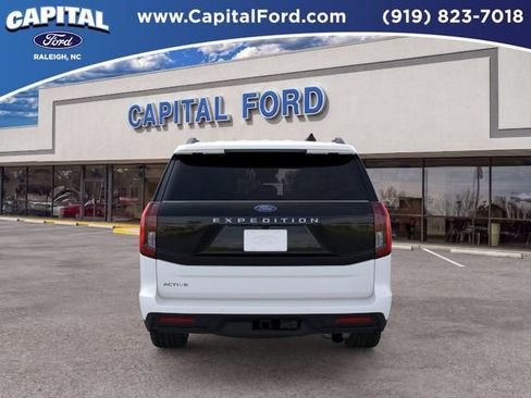 New 2026 Ford Expedition Active RWD image 5