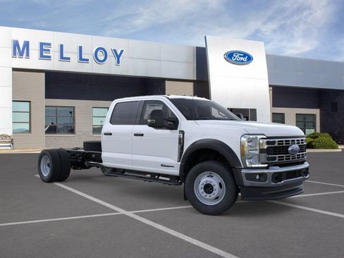 New 2026 Ford F550 4x4 Crew Cab image 7