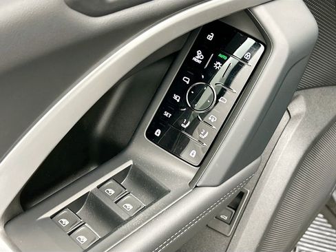 Certified 2025 Audi Q5 Premium Plus w/ Premium Plus AWD/4WD image 22