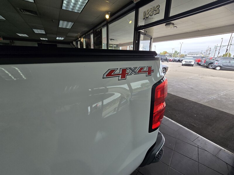 Used 2017 Chevrolet Silverado 1500 LT w/ All Star Edition AWD/4WD image 29