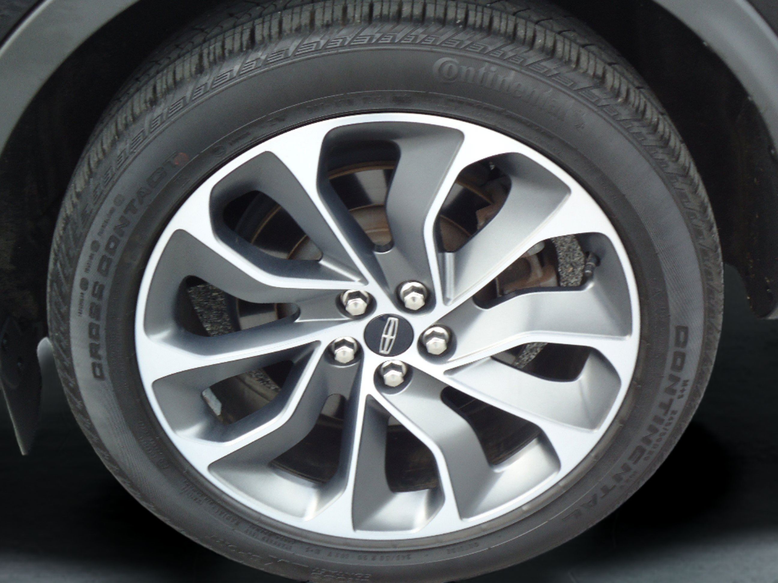 Used 2023 Lincoln Nautilus Reserve w/ Equipment Group 201A AWD/4WD image 9