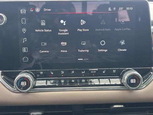 Used 2024 GMC Canyon Denali image 22