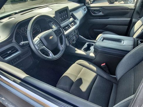 Used 2024 Chevrolet Tahoe LS RWD image 10