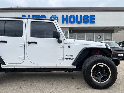 Used 2016 Jeep Wrangler Unlimited Sport image 36