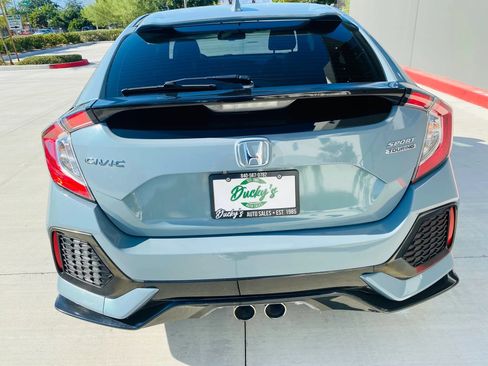 Used 2017 Honda Civic Sport Touring image 5