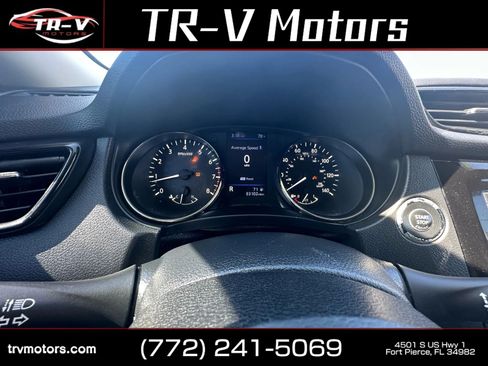 Used 2020 Nissan Rogue SV FWD image 24