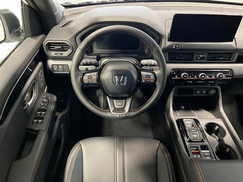 New 2026 Honda Pilot TrailSport image 19