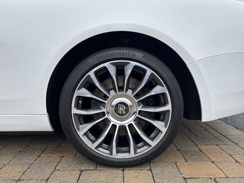 Certified 2021 Rolls-Royce Dawn image 29