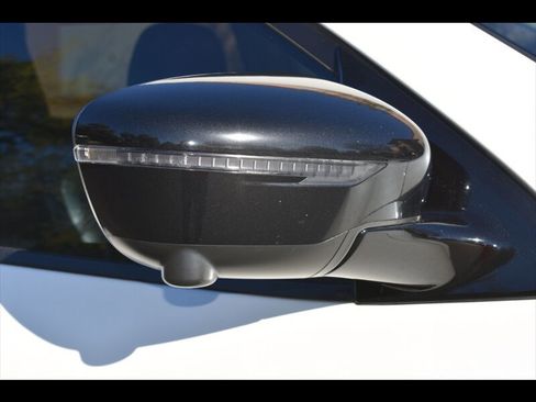 Used 2018 Nissan Pathfinder SL w/ Midnight Edition Package image 53