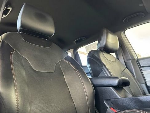 Certified 2023 Jeep Compass Limited AWD/4WD image 14