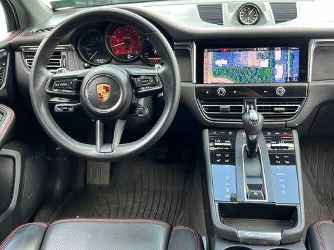 Certified 2024 Porsche Macan GTS AWD/4WD image 17