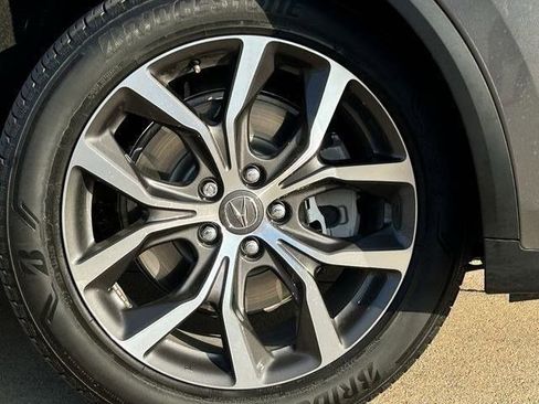 Used 2024 Acura MDX SH-AWD w/ Technology Package image 4