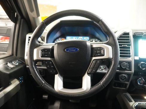 Used 2016 Ford F150 Lariat w/ Heavy-Duty Payload Package AWD/4WD image 17