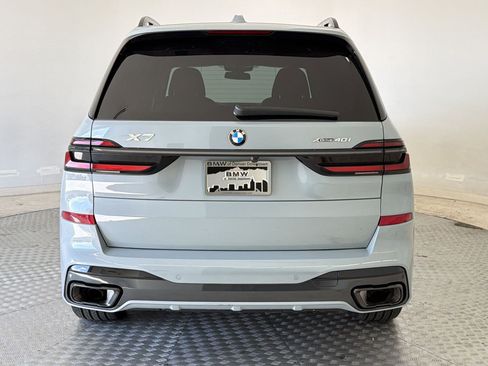 Certified 2024 BMW X7 xDrive40i w/ M Sport Package image 10