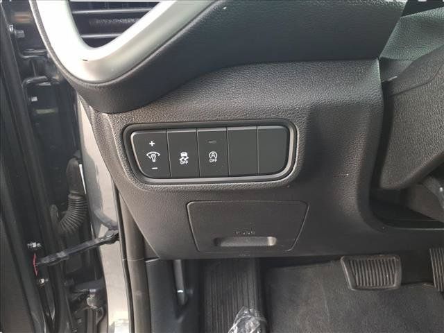 Used 2024 Kia Soul LX w/ Option Group 015 FWD image 39