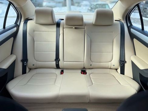 Used 2014 Volkswagen Jetta SE image 20