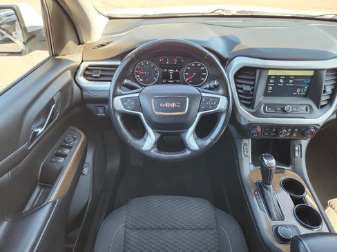 Used 2019 GMC Acadia SLE image 17