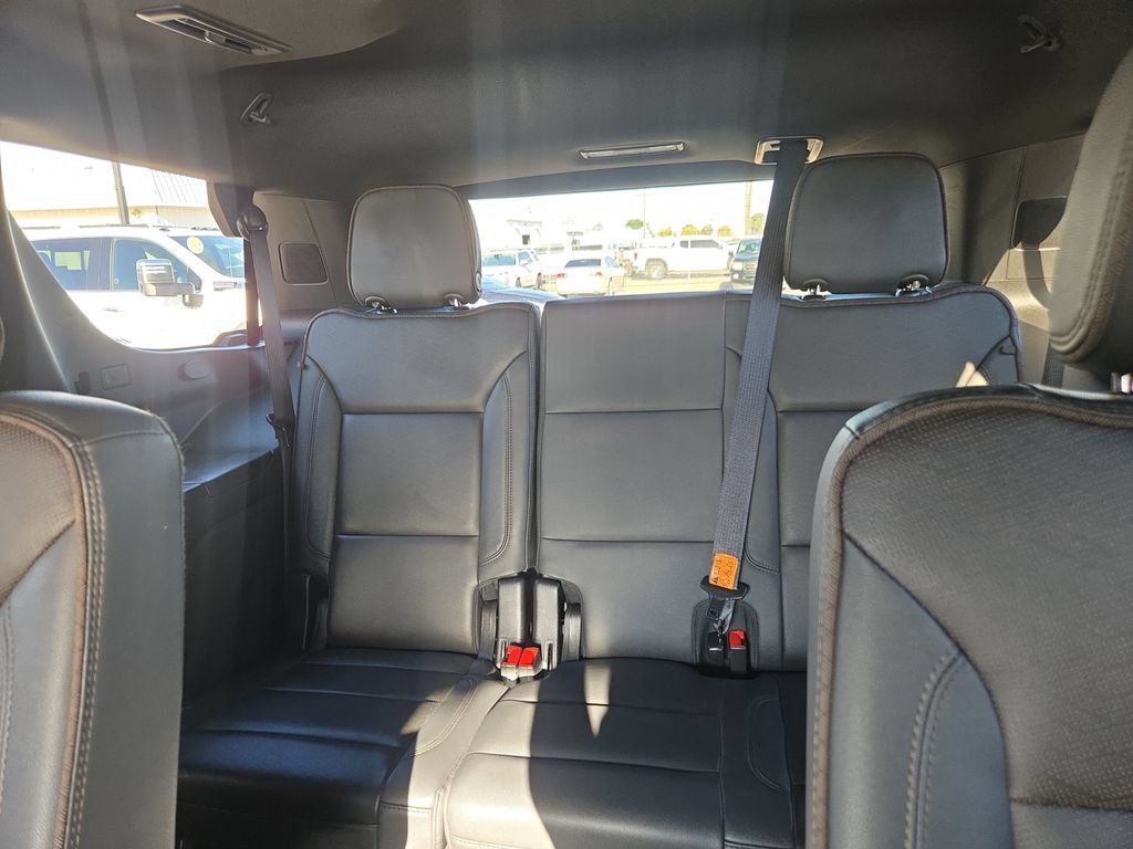 Used 2024 Chevrolet Tahoe High Country w/ Advanced Technology Package AWD/4WD image 21