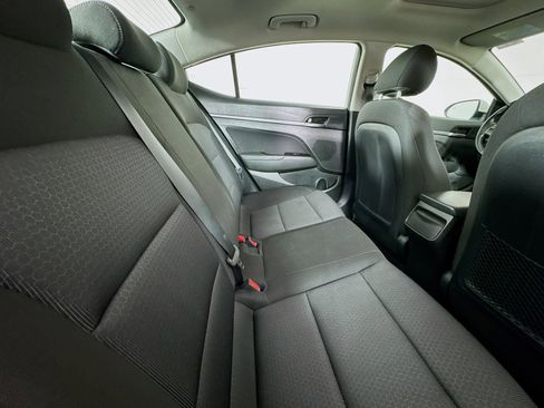 Used 2018 Hyundai Elantra Value Edition FWD image 26