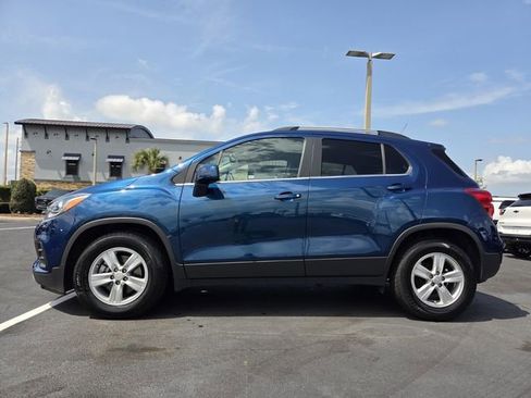 Used 2020 Chevrolet Trax LT image 3