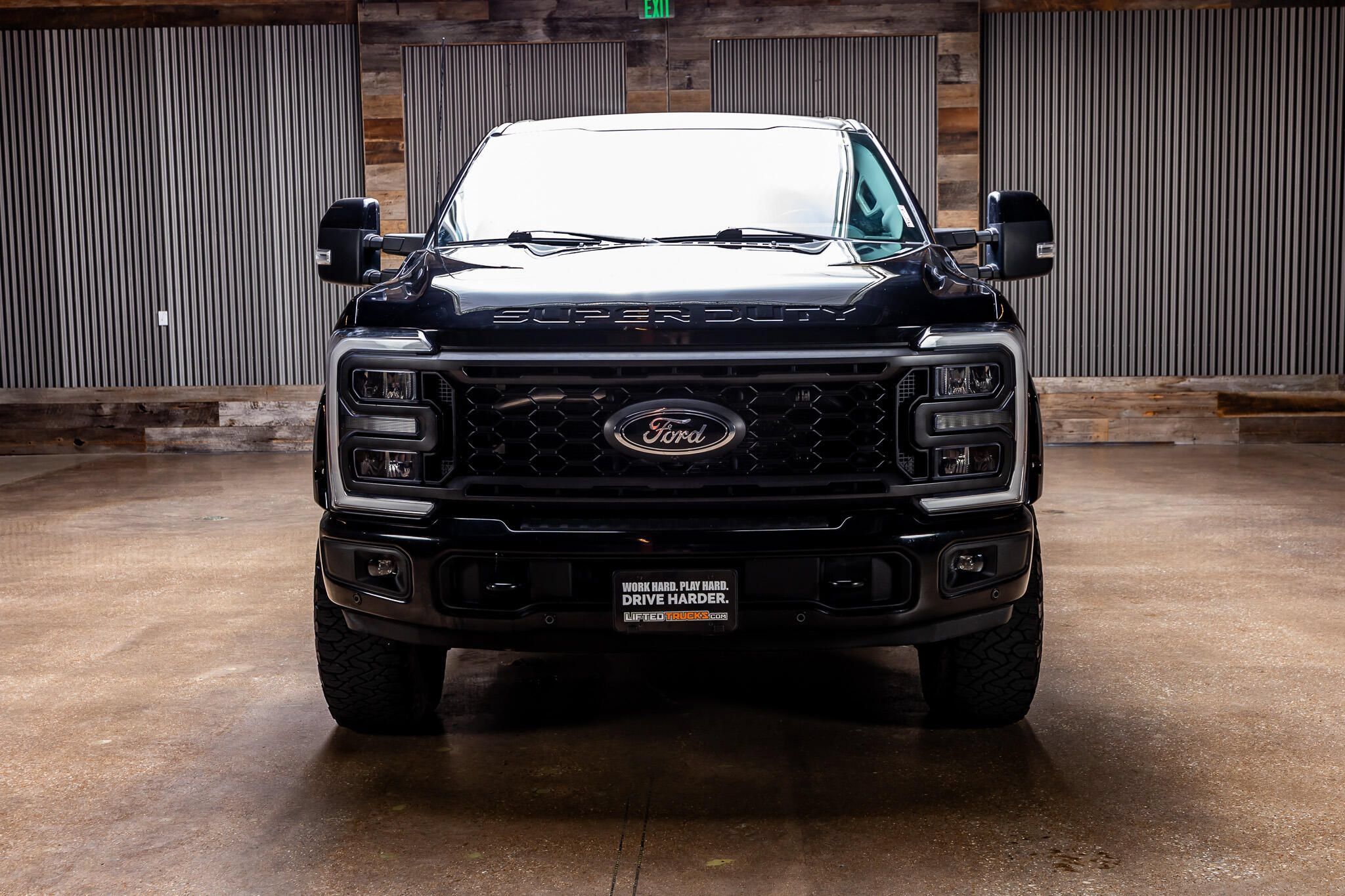 Used 2023 Ford F250 Lariat w/ Lariat Ultimate Package AWD/4WD image 3